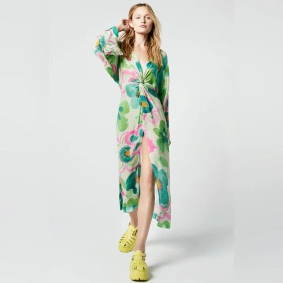 Smythe Twist Dress in Watercolor Green - Picture 3 of 15